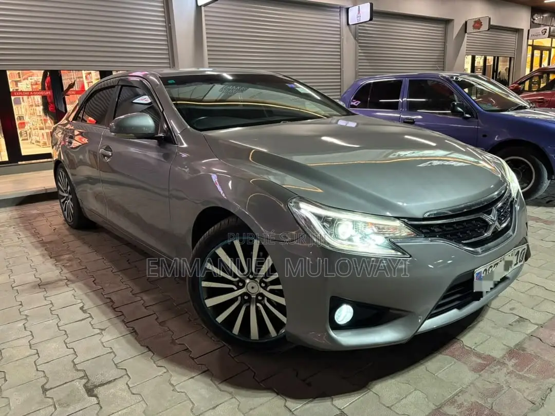 Toyota Mark X 2014 Gris