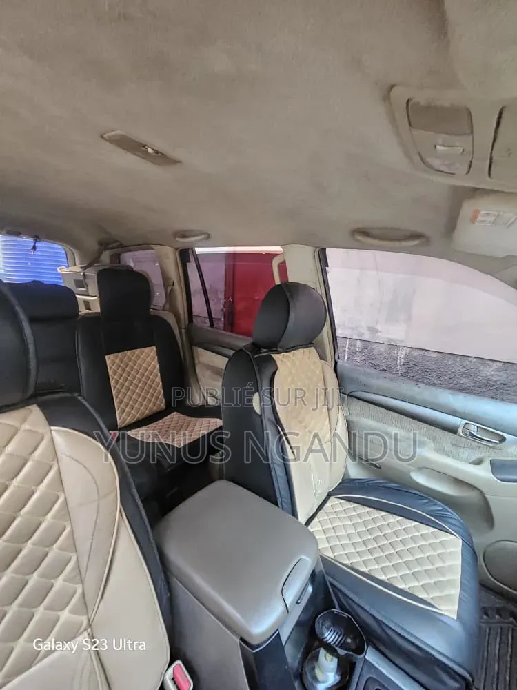 Toyota Land Cruiser Prado 2.4 Hybrid 2024 Noir