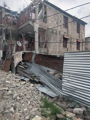 Terrain De 108 Mètre Carré À Vendre À Limete – 1ère Rue Résidentiel