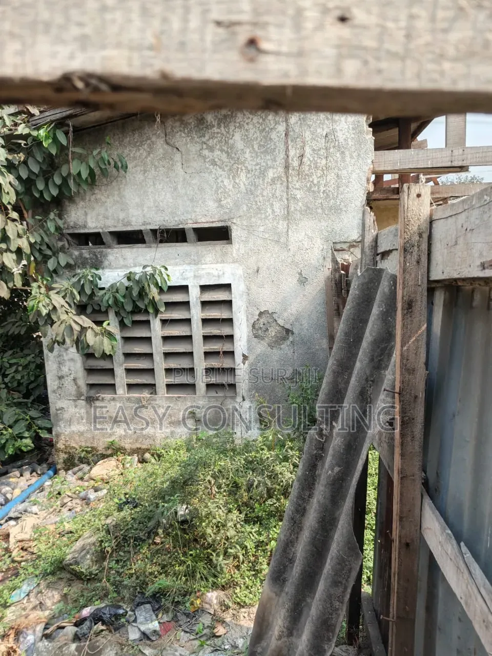 Terrain De 108 Mètre Carré À Vendre À Limete – 1ère Rue Résidentiel