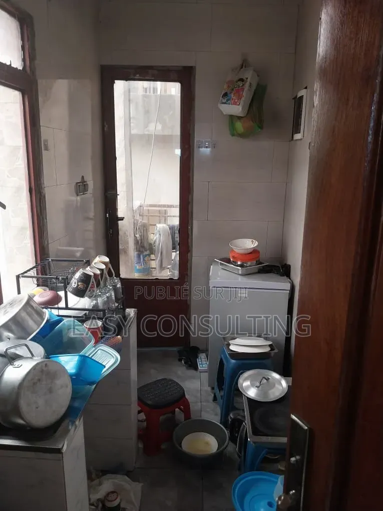 2chbre Maison dans Terre Jaune, Nsele à Vendre