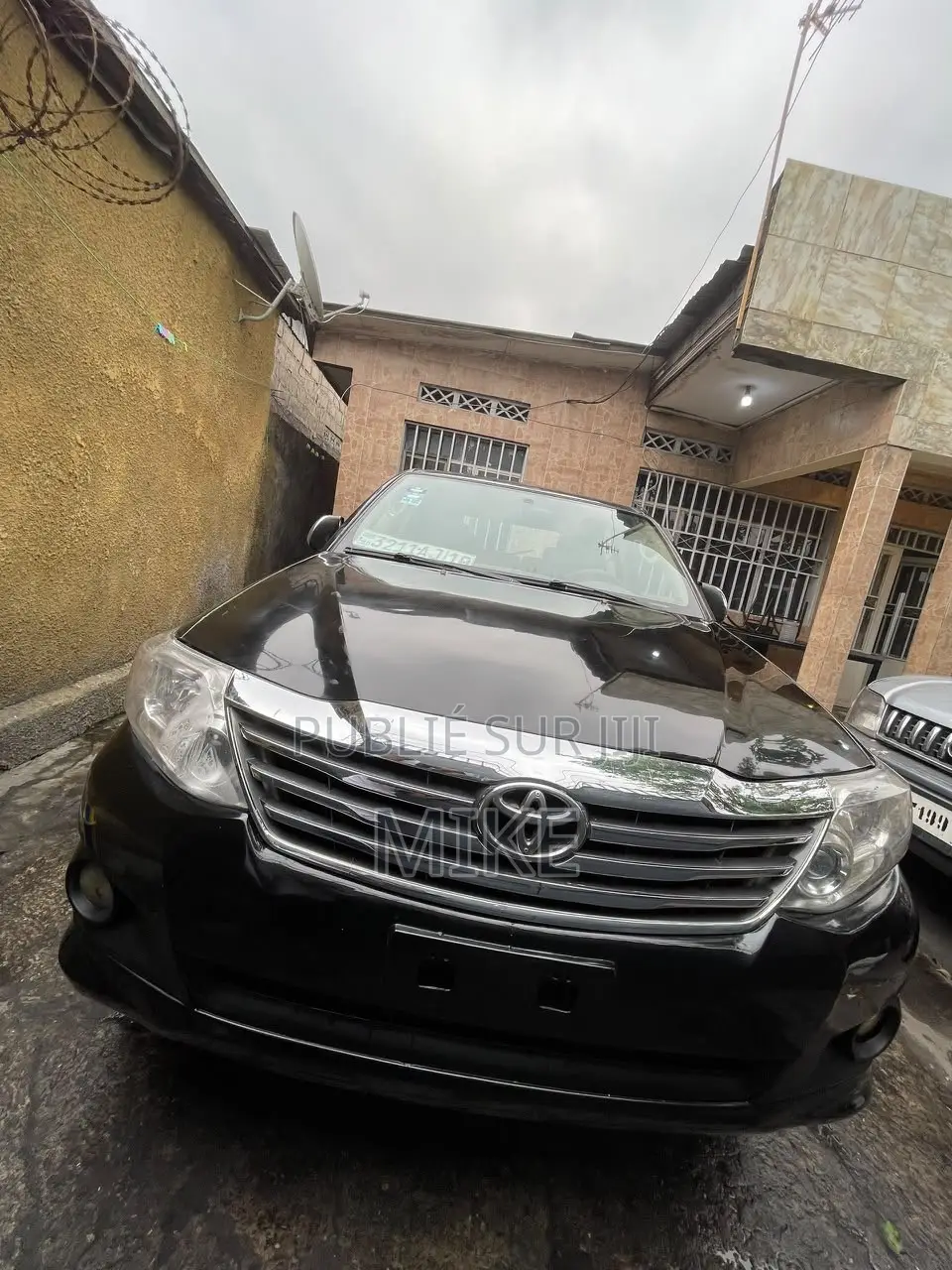 Toyota Fortuner 2011 Noir