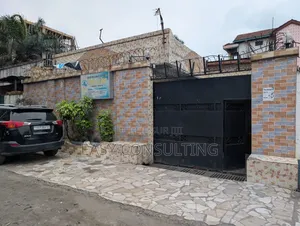 3chbre Maison dans Bon Marché, Barumbu à Vendre
