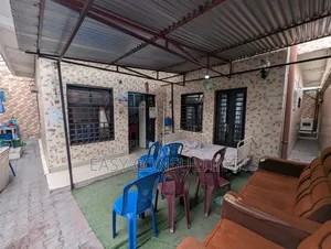 3chbre Maison dans Bon Marché, Barumbu à Vendre