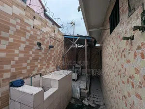 3chbre Maison dans Bon Marché, Barumbu à Vendre