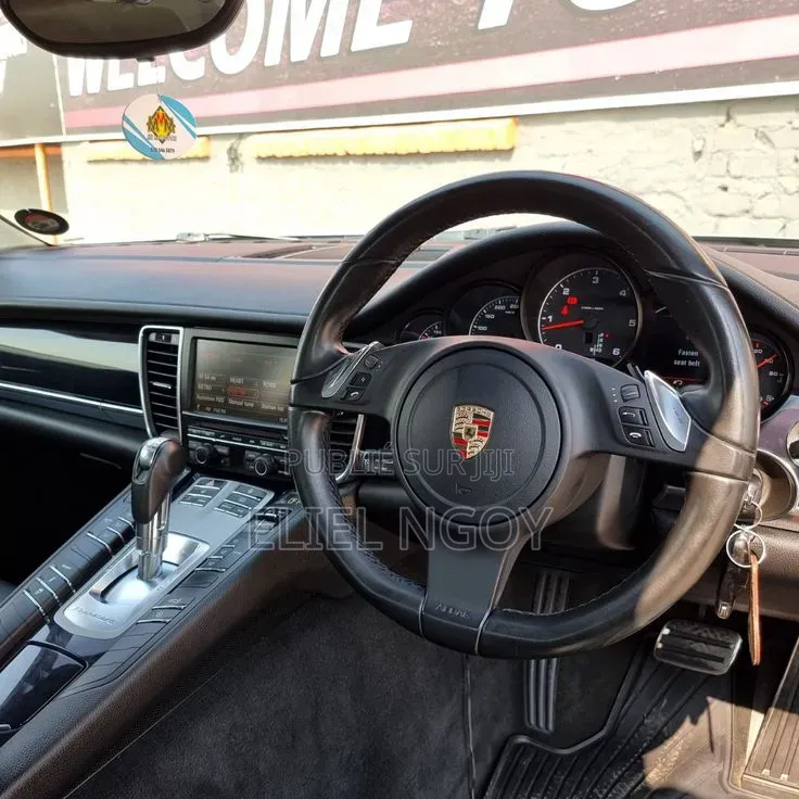 Nouveau Porsche Panamera 2025 Noir