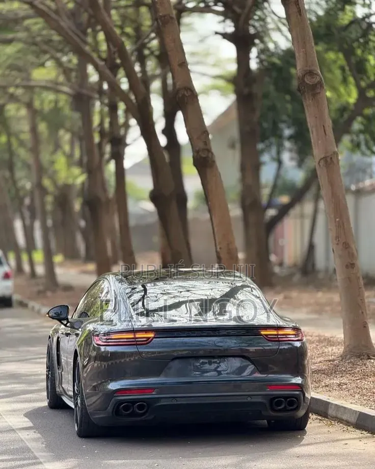 Nouveau Porsche Panamera 2025 Noir