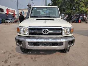 Toyota Land Cruiser Prado 2018 Gris