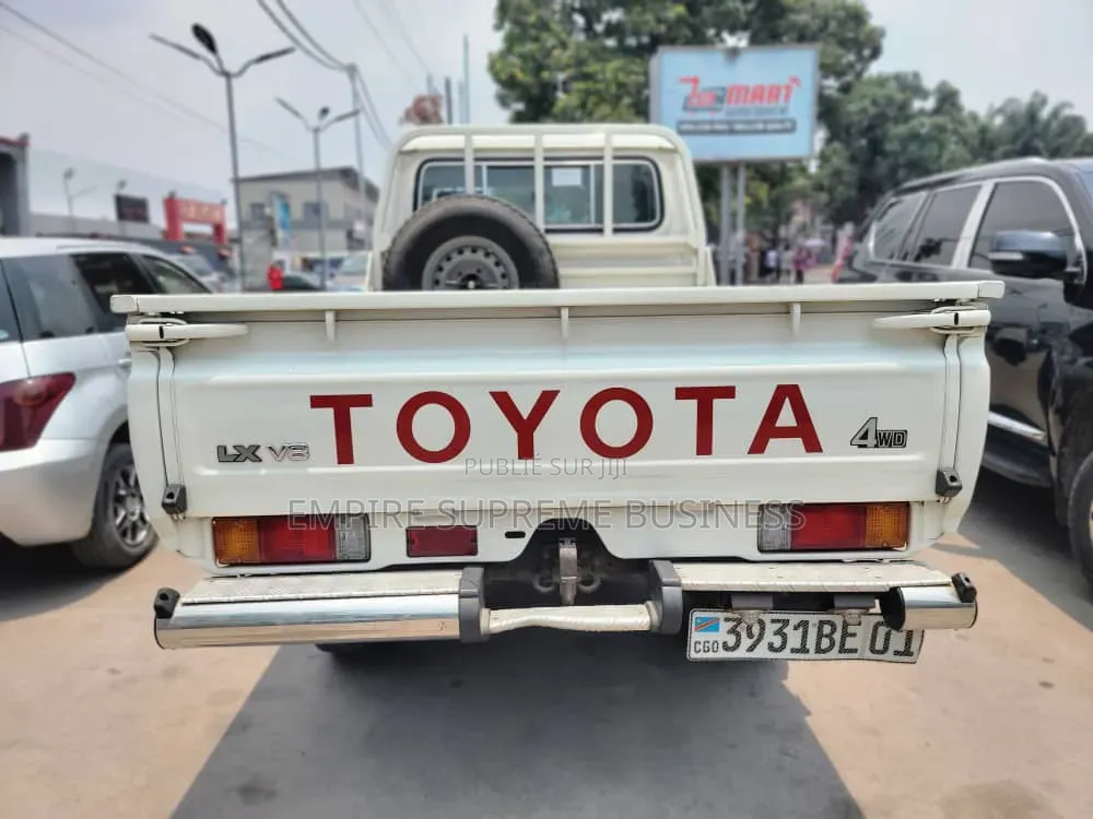 Toyota Land Cruiser Prado 2018 Gris
