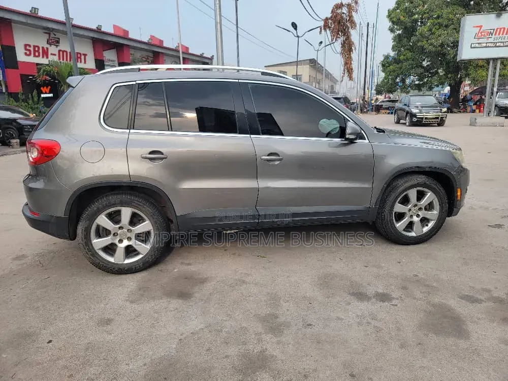 Volkswagen Tiguan 2018 Bleu