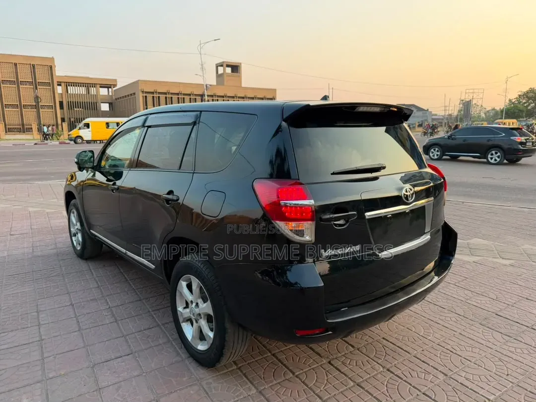 Toyota Vanguard 2009 Noir