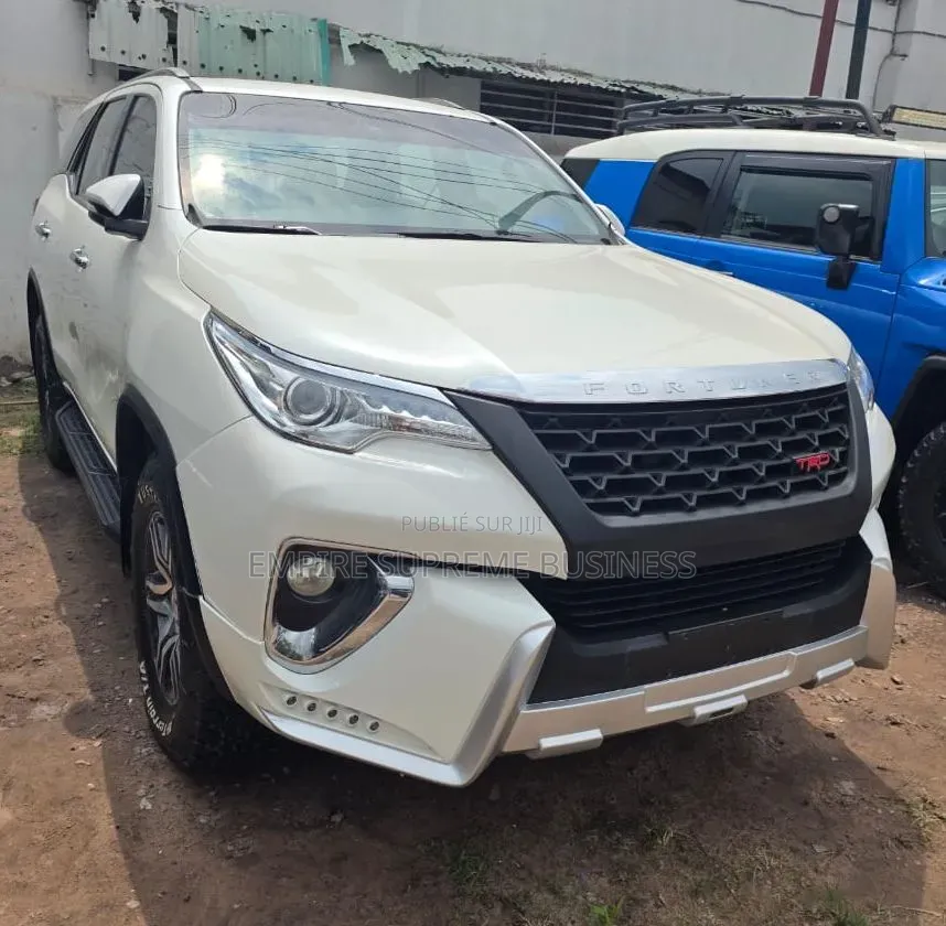 Toyota Fortuner 2020 Blanc