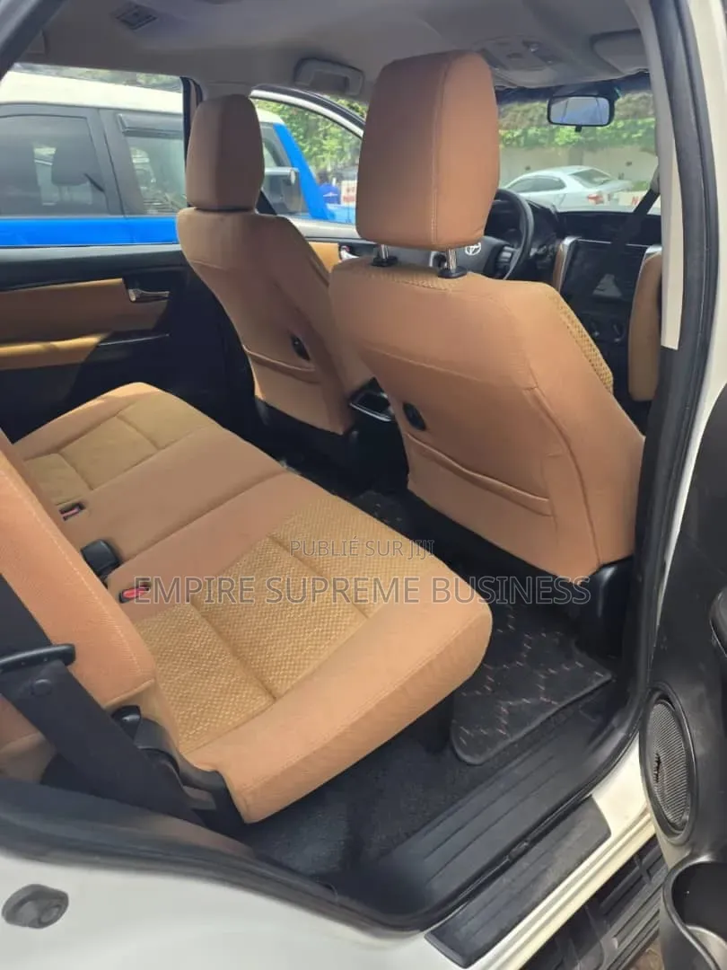 Toyota Fortuner 2020 Blanc