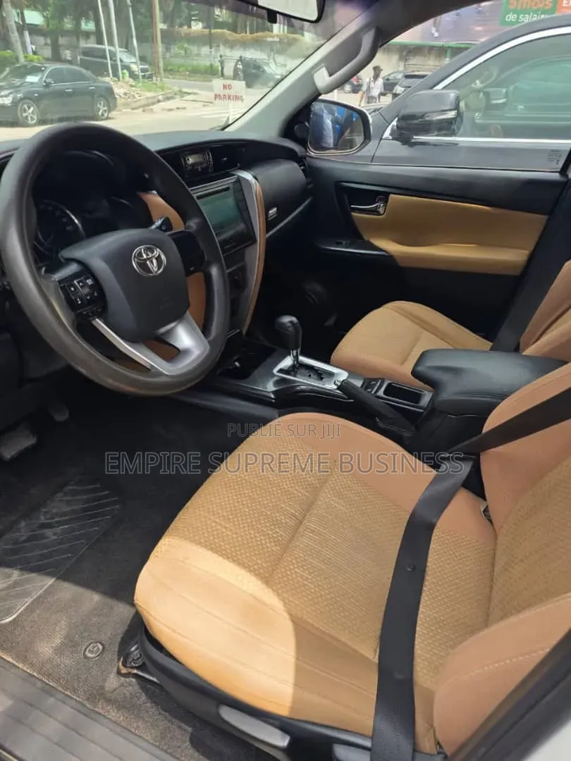Toyota Fortuner 2020 Blanc