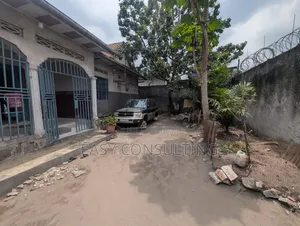 3chbre Maison dans Terre Jaune, Nsele à Vendre