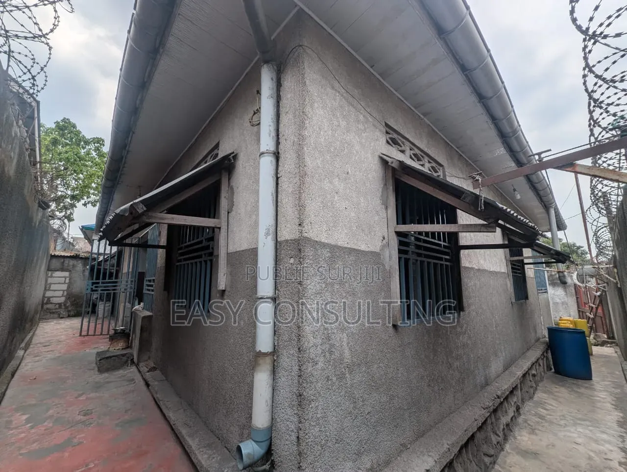 3chbre Maison dans Terre Jaune, Nsele à Vendre