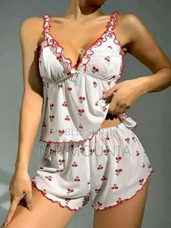 Vêtements / Toujours disponible