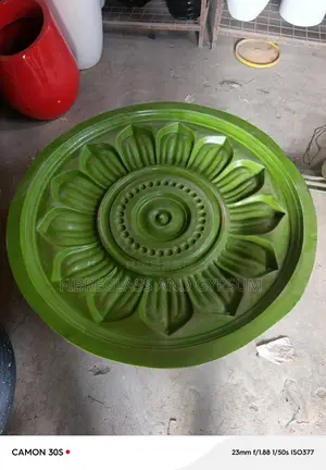 Moules À Médaillons En Plâtre