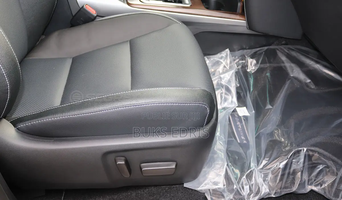 Toyota Fortuner 2025 Noir