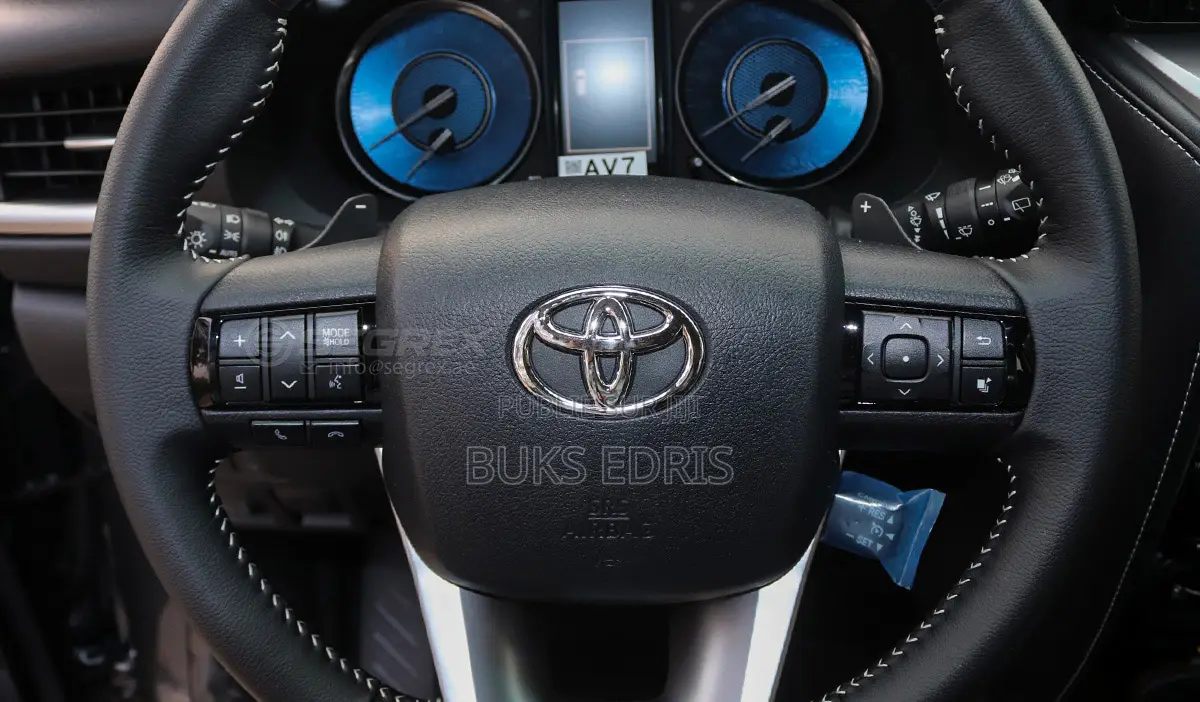 Toyota Fortuner 2025 Noir