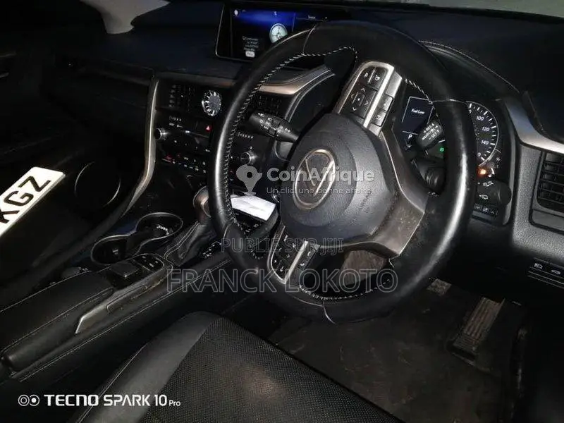 Lexus RX 200T 2021