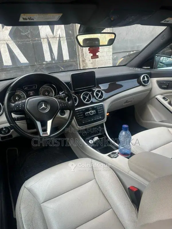 Mercedes-Benz CLA250 2017